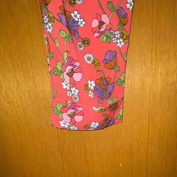 GLAMOUROUS floral tailored trousers  - Picture 7 of 7